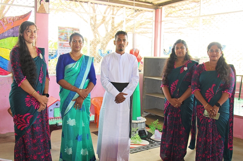 மட்டக்களப்பு   பனிச்சையடி   "QUEEN OF PEACE PRESCHOOL" முன்பள்ளி பாடசாலையின்  கண்காட்சி  நிகழ்வு